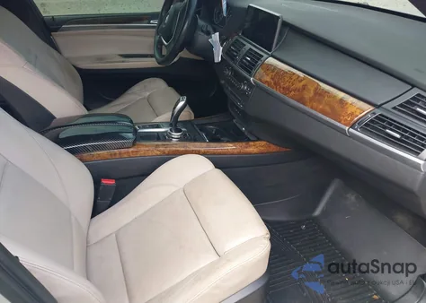 2012 BMW X5 xDrive50I z USA, uszkodzony, nr VIN 5UXZV8C56CL423147